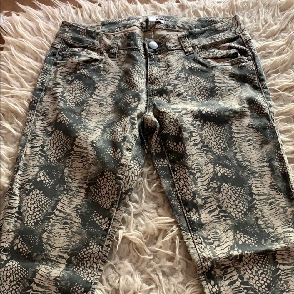 Cabi stretch skinny cobra jeans size 4 women’s